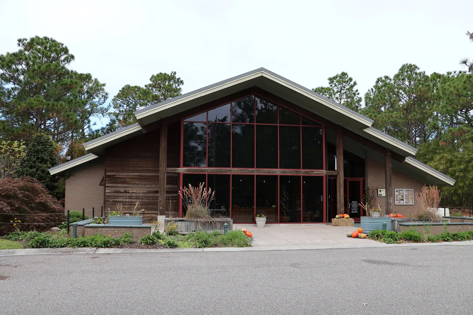 A wood-and-glass park building at Halyburton Park on South 17th Street in Wilmington's Pine Valley area.